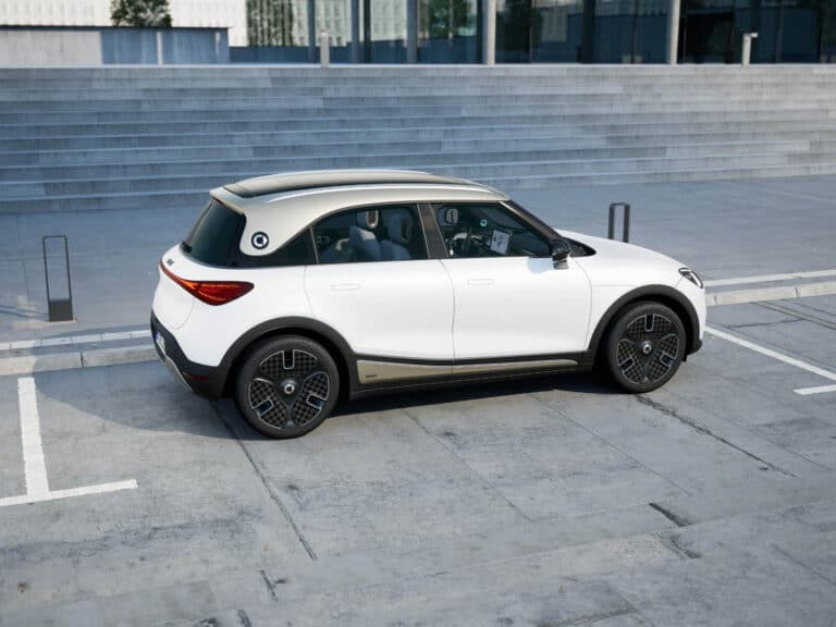 smart-#1-weiss_parkend