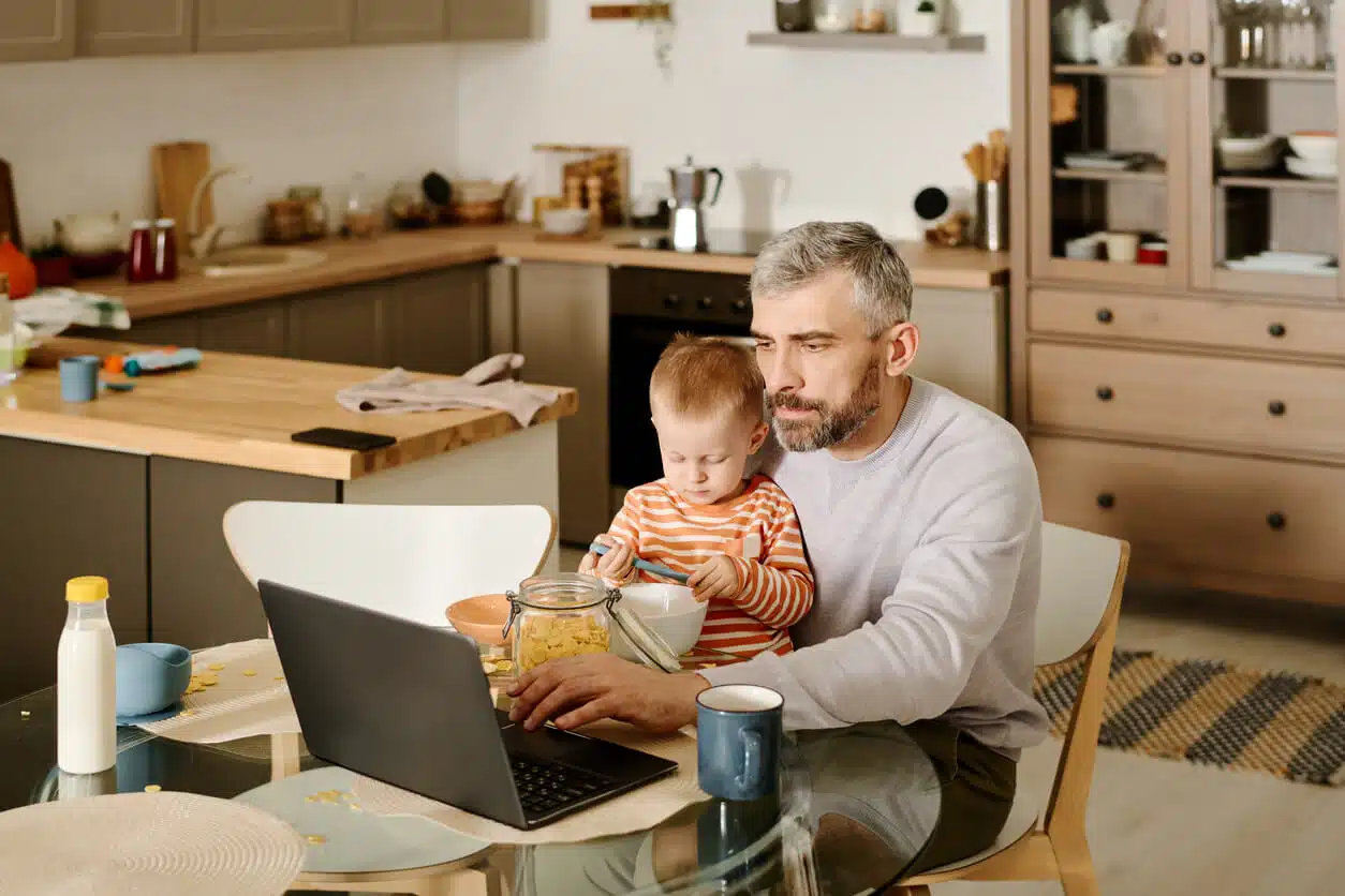 vereinbarkeit-von-familie-und-beruf_titelbild