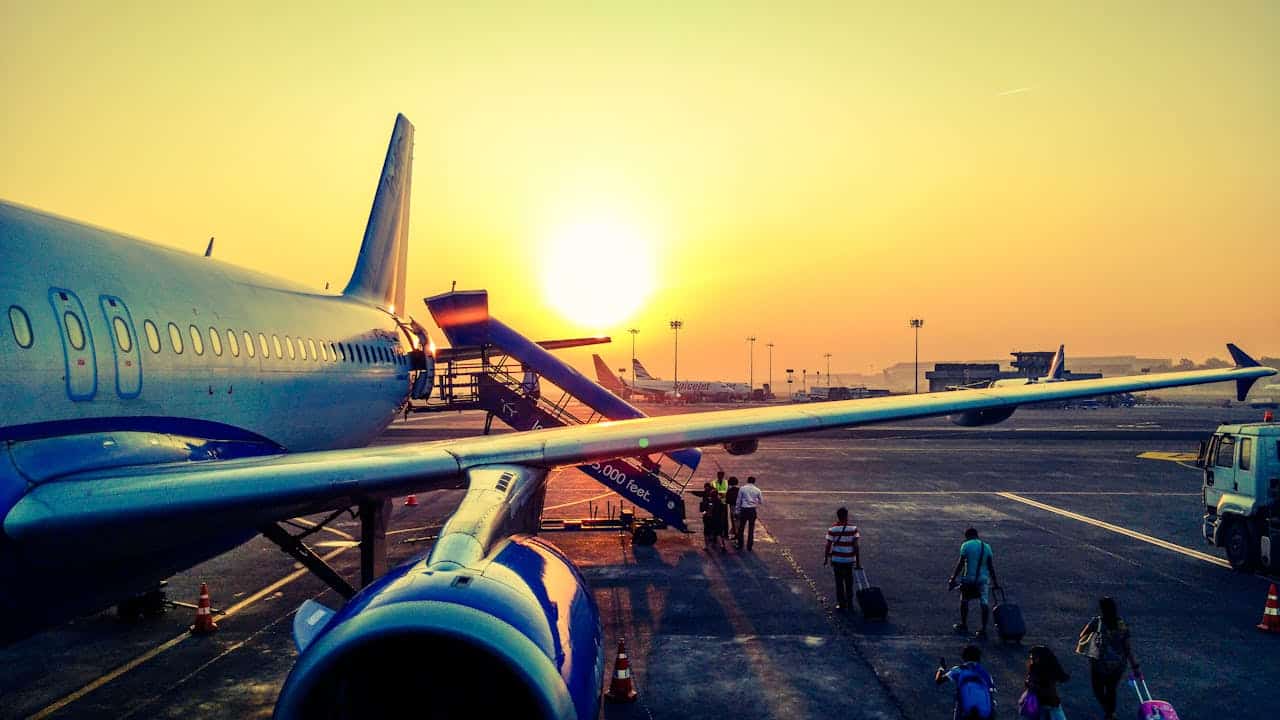 Fliegen mit Kindern: Ein Papa aus dem Reisebüro plaudert aus dem Nähkästchen